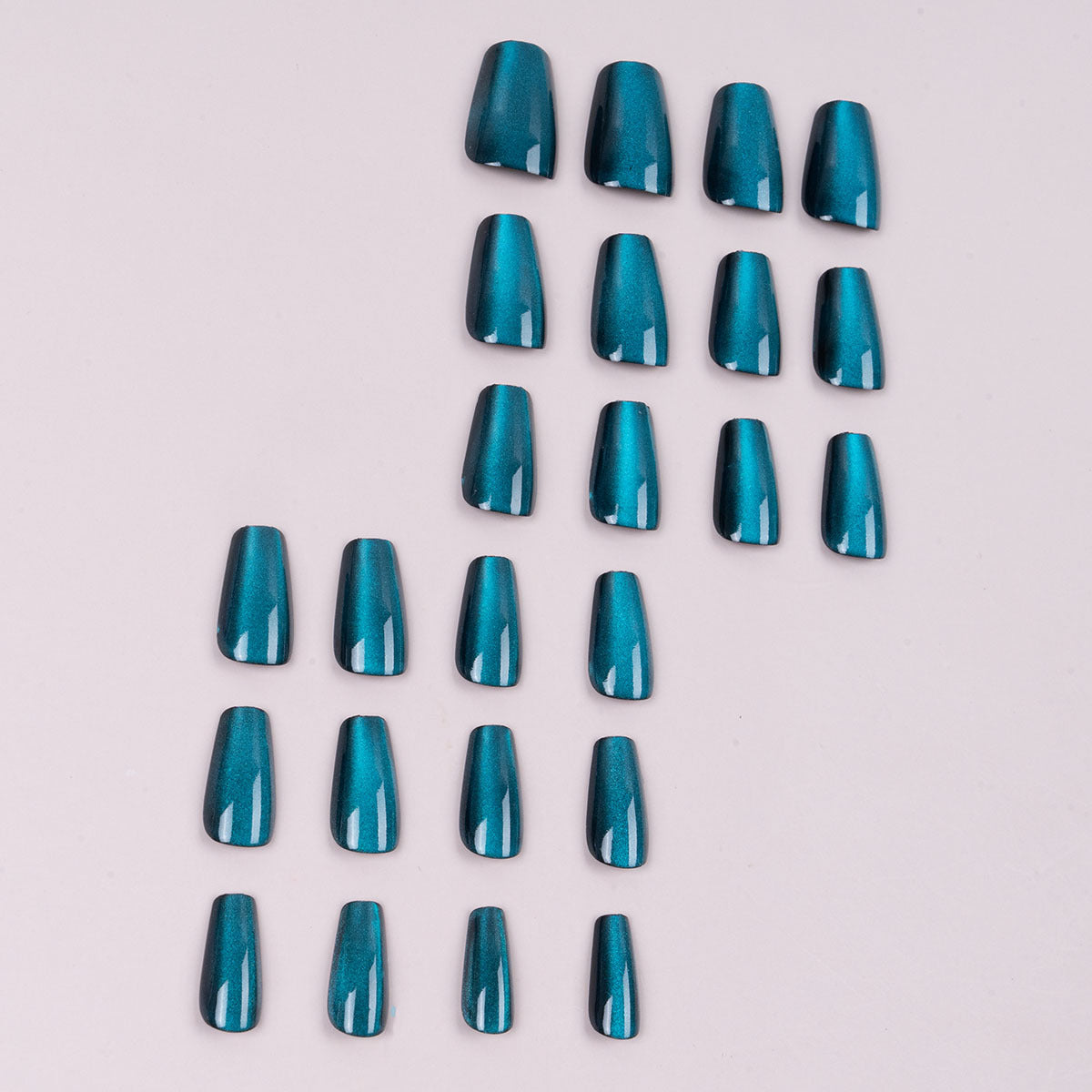 Teal-Blue Long Cat Eye Nails