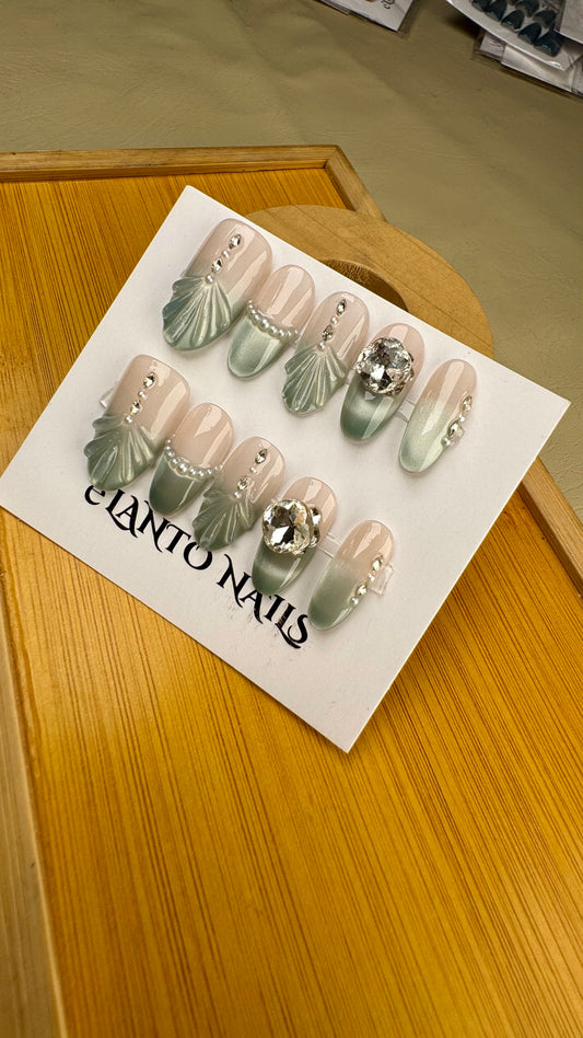 gaminiegemsnails